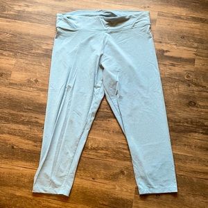 Victoria Secret Sport Capri Leggings